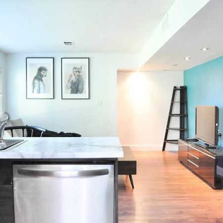 Cozy 1 Bd Suite Centrally Located North Vancouver Esterno foto