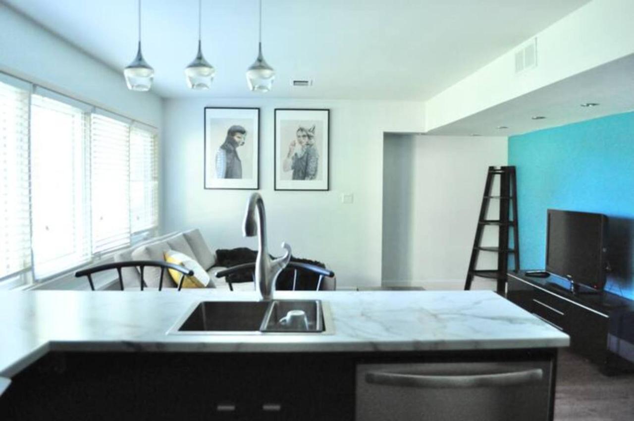 Cozy 1 Bd Suite Centrally Located North Vancouver Esterno foto