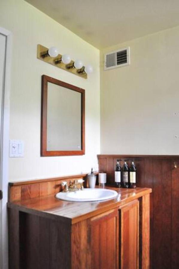 Cozy 1 Bd Suite Centrally Located North Vancouver Esterno foto
